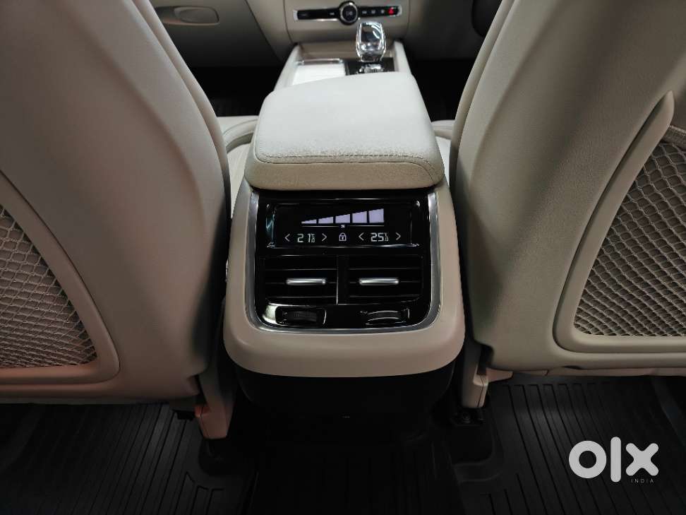 Volvo Xc60, 2026, Petrol