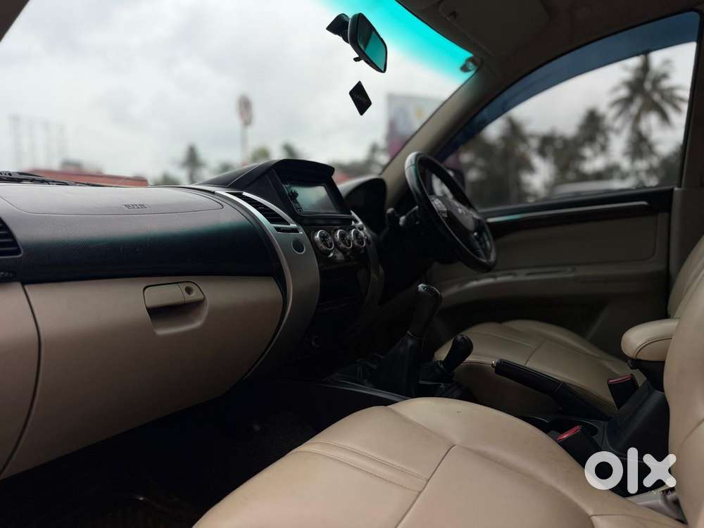 Mitsubishi Pajero Sport 2.5 Manual, 2014, Diesel