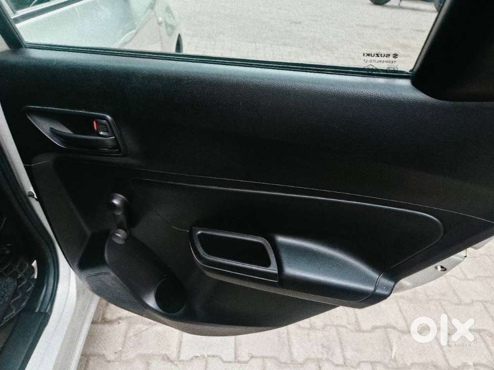 Maruti Suzuki Swift 1.2 Lxi (o), 2018, Petrol