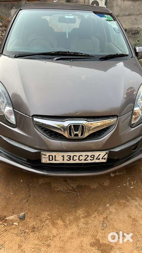 Honda Brio 2013 Petrol Well Maintained