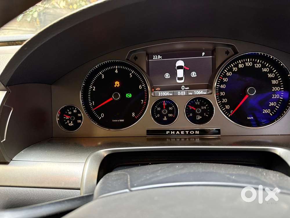 Volkswagen Phaeton 2010 Petrol 33500 Km Driven