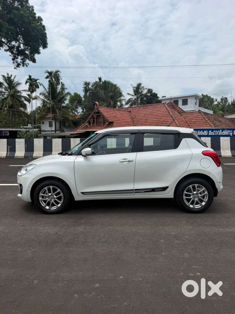 Maruti Suzuki Swift 2018 Amt Zxi, 2023, Petrol