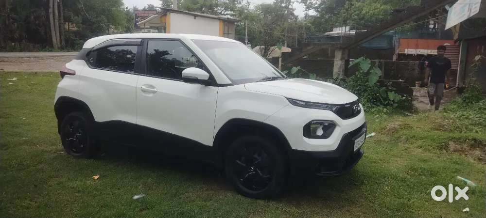 Tata Punch 2023 Petrol 42000 Km Driven
