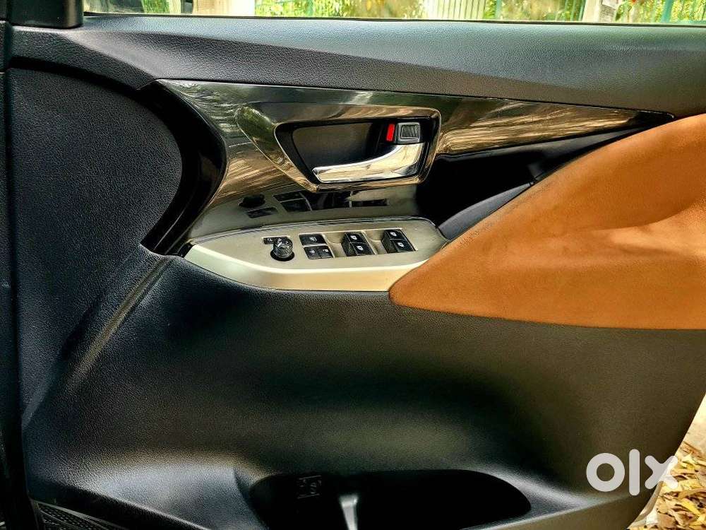 Toyota Innova Crysta 2.8z Automatic, 2018, Petrol