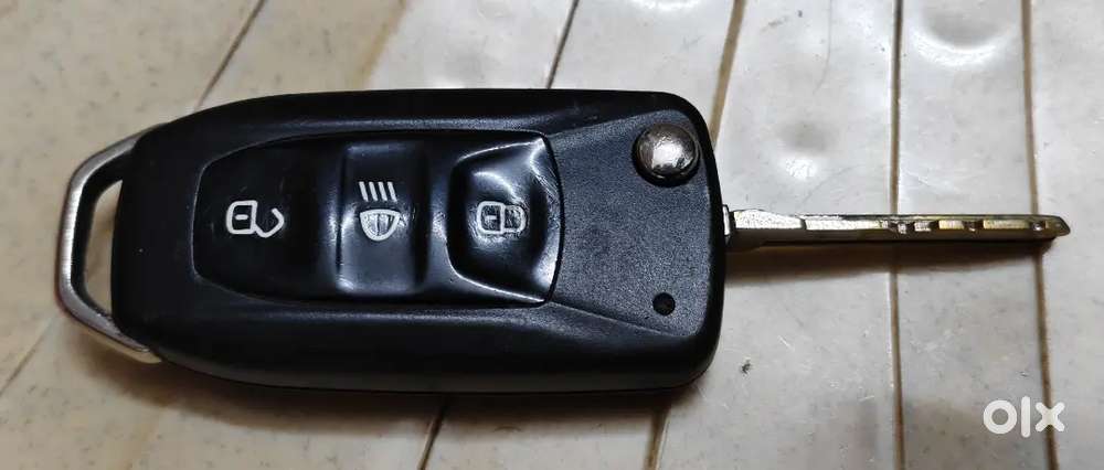 (2019-model) Cf-34, Tax-24, Tata Bolt (2 Air Bags, Abs & Ebd 1.2 Xt-rt