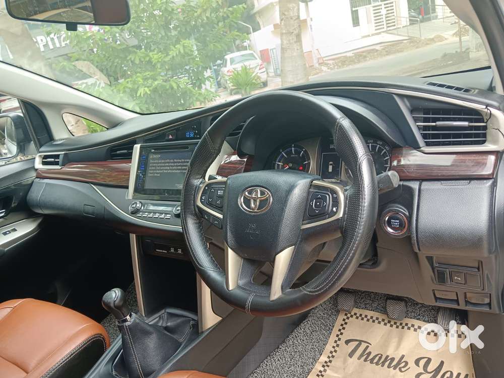 Toyota Innova Crysta 2.4 V 8 Str, 2017, Diesel