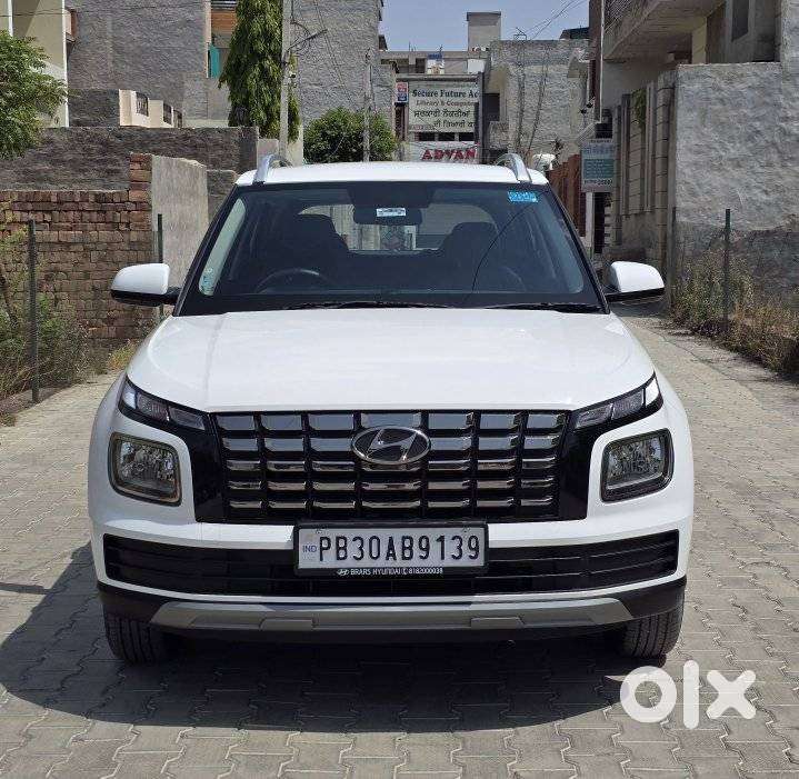 Hyundai Venue S 1.2 Petrol, 2025, Petrol