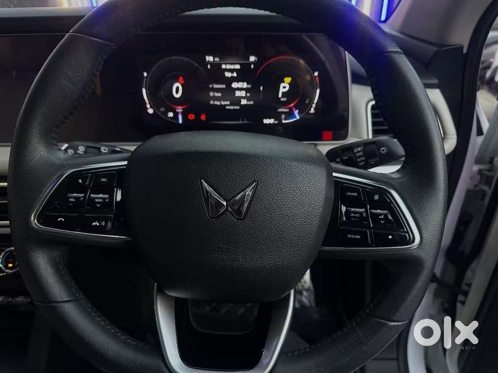 Mahindra Xuv700 2.2 Ax 7 Diesel At Str Awd, 2023, Diesel