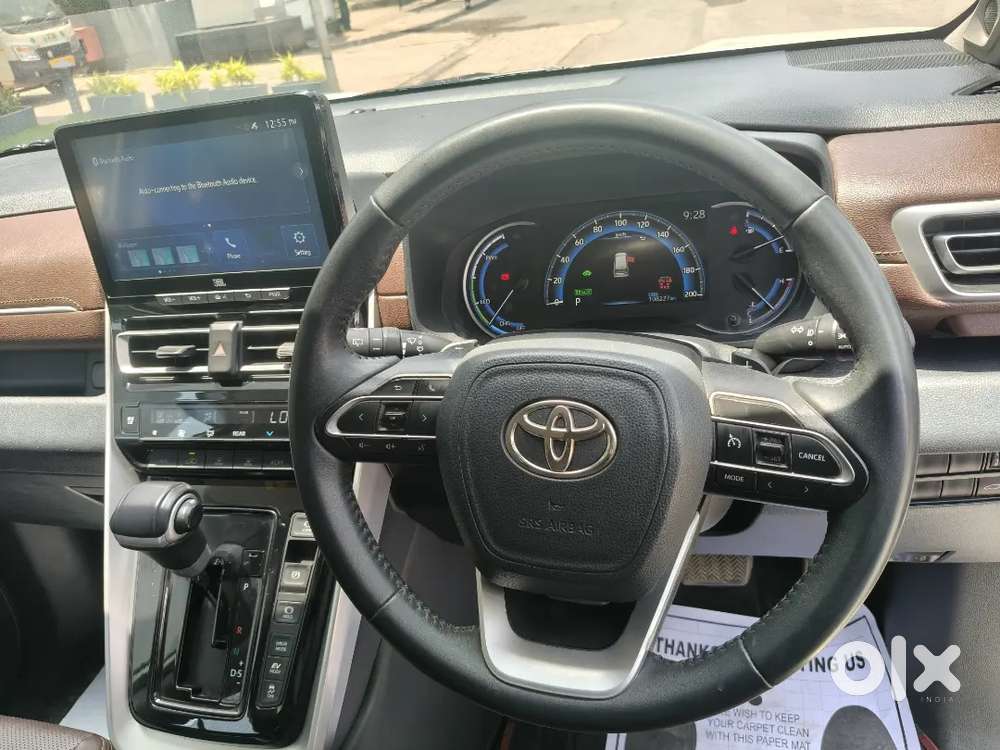 Toyota Innova Hycross 2024 Hybrid Hybrid