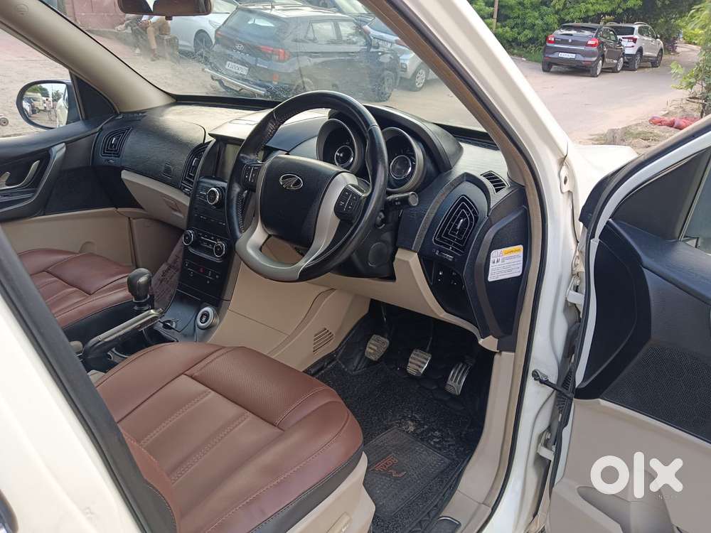 Mahindra Xuv500 2.2 W10, 2015, Diesel