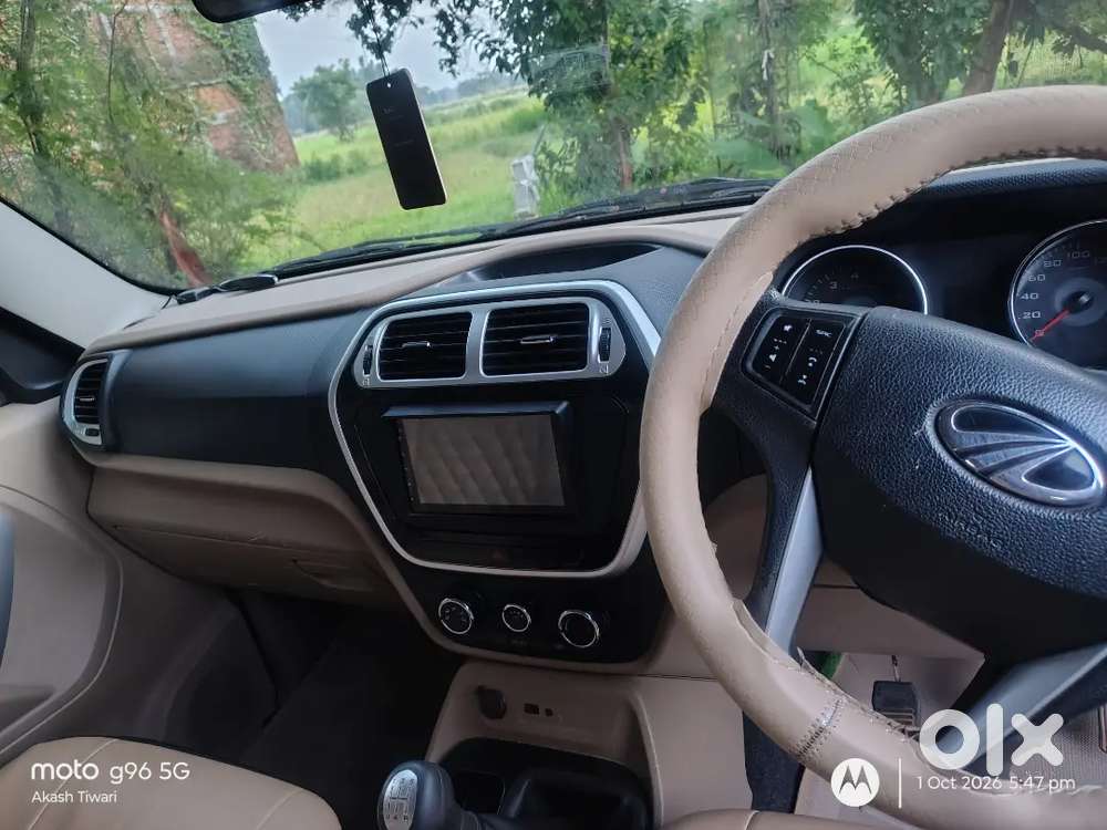 Mahindra Tuv 300 2017