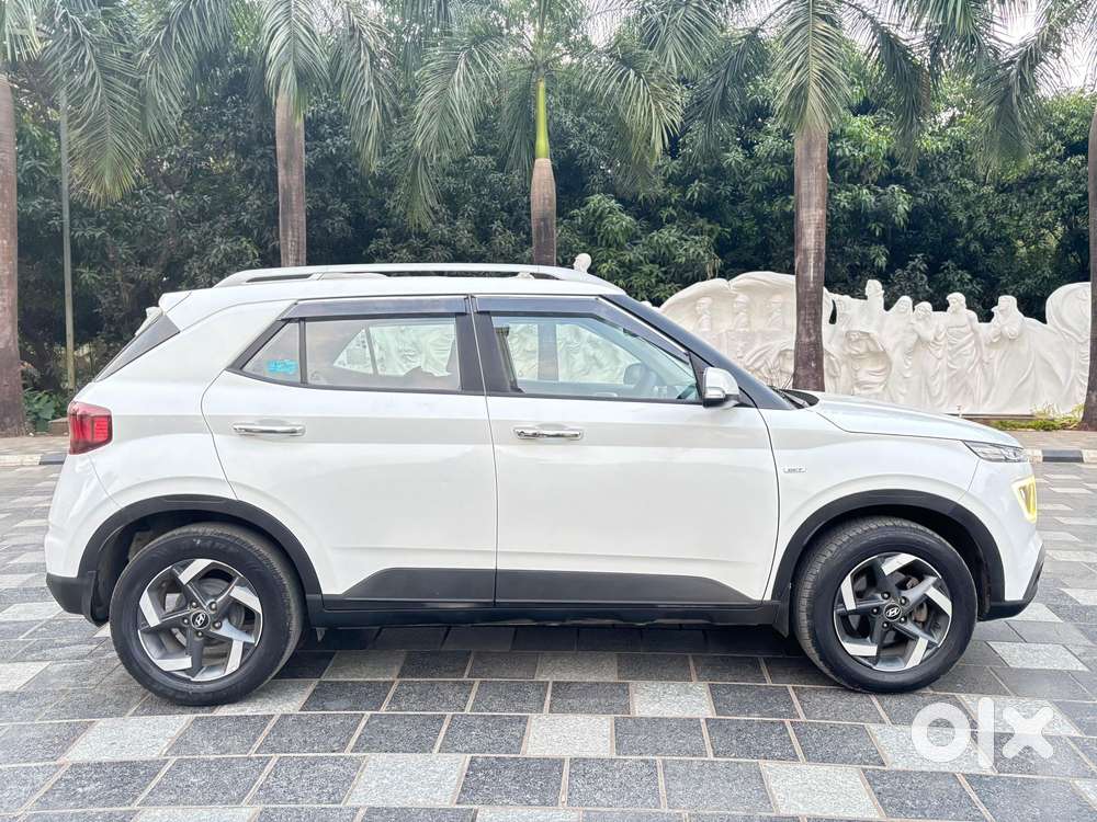 Hyundai Venue 1.0 Sx (o) Turbo Dct, 2019, Petrol