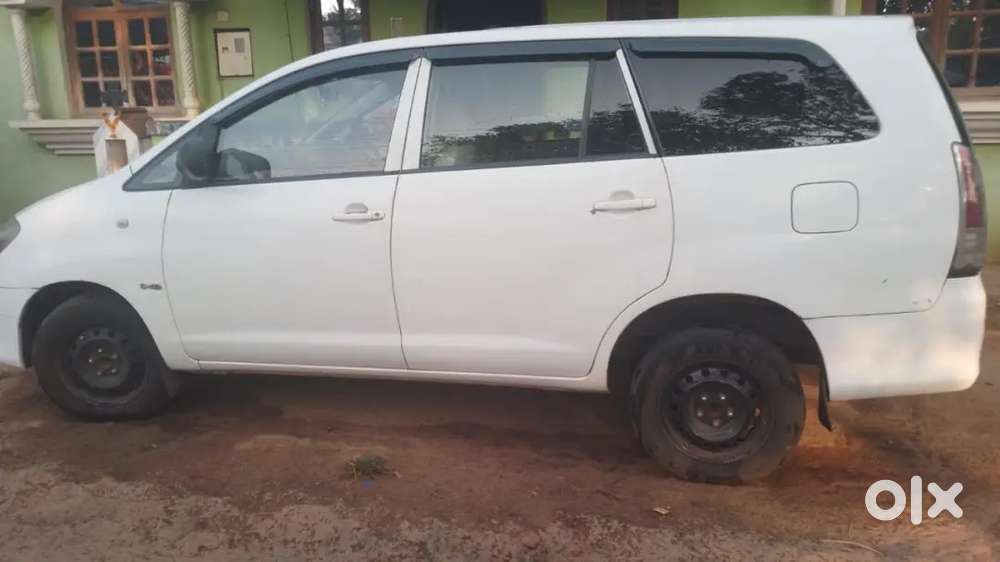 Toyota Innova 2009 Diesel Well Maintained