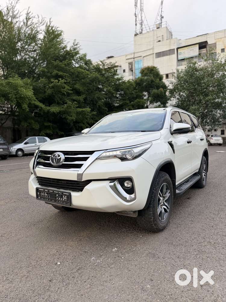 Toyota Fortuner 4x2 At 2.8 Diesel, 2019, Diesel