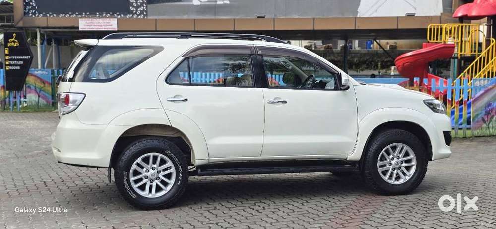 Toyota Fortuner 3.0 4x2 Automatic, 2015, Diesel