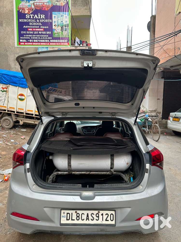 Hyundai I20 2017 Cng & Hybrids 900000 Km Driven