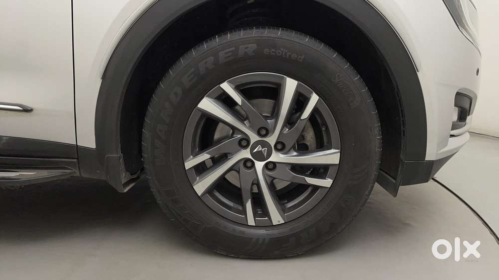 Mahindra Xuv700 2.2 Ax 5 Diesel At 7 Str, 2023, Diesel