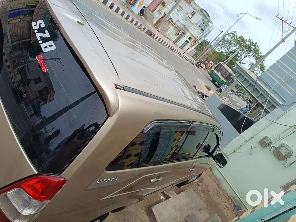 Toyota Innova 2.5 G Diesel 2010