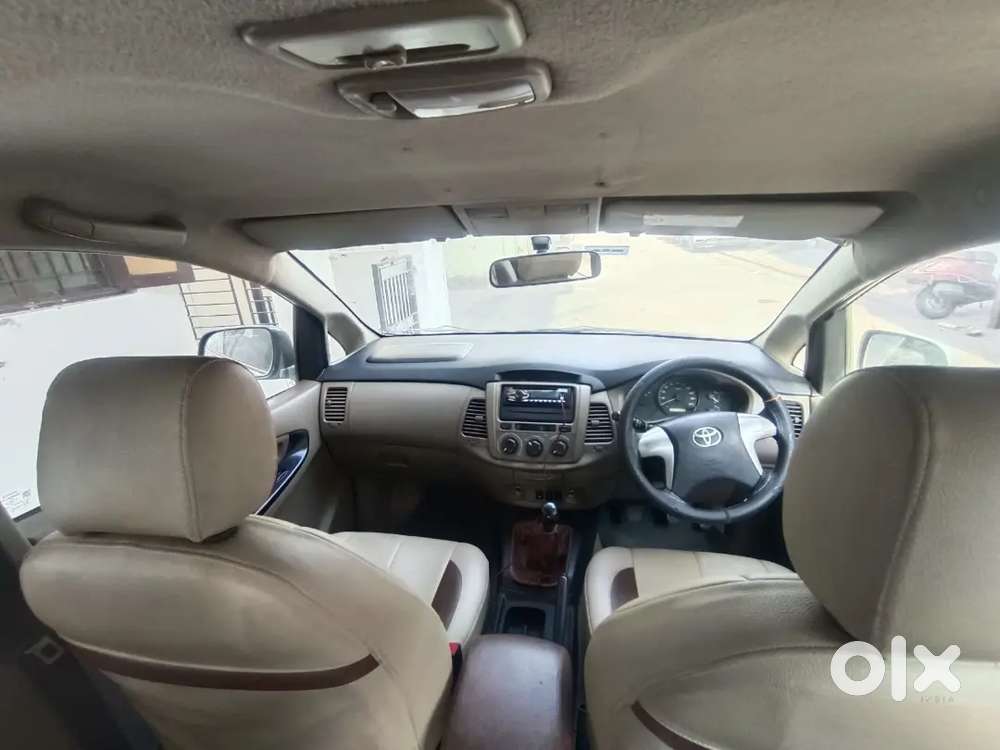 Toyota Innova 2016 Diesel Well Maintained