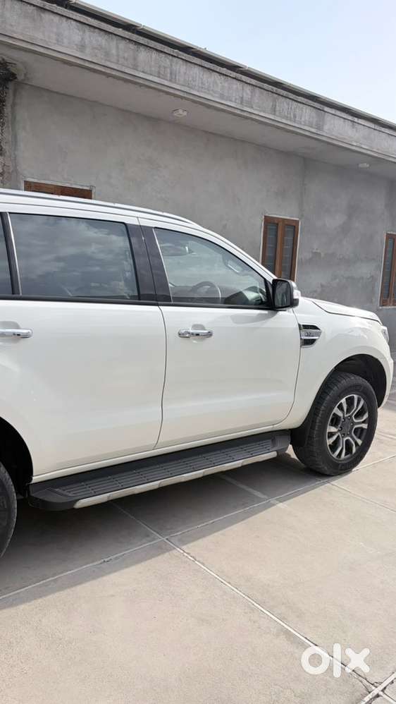 Ford Endeavour 3.2 Diesel 2017 Model