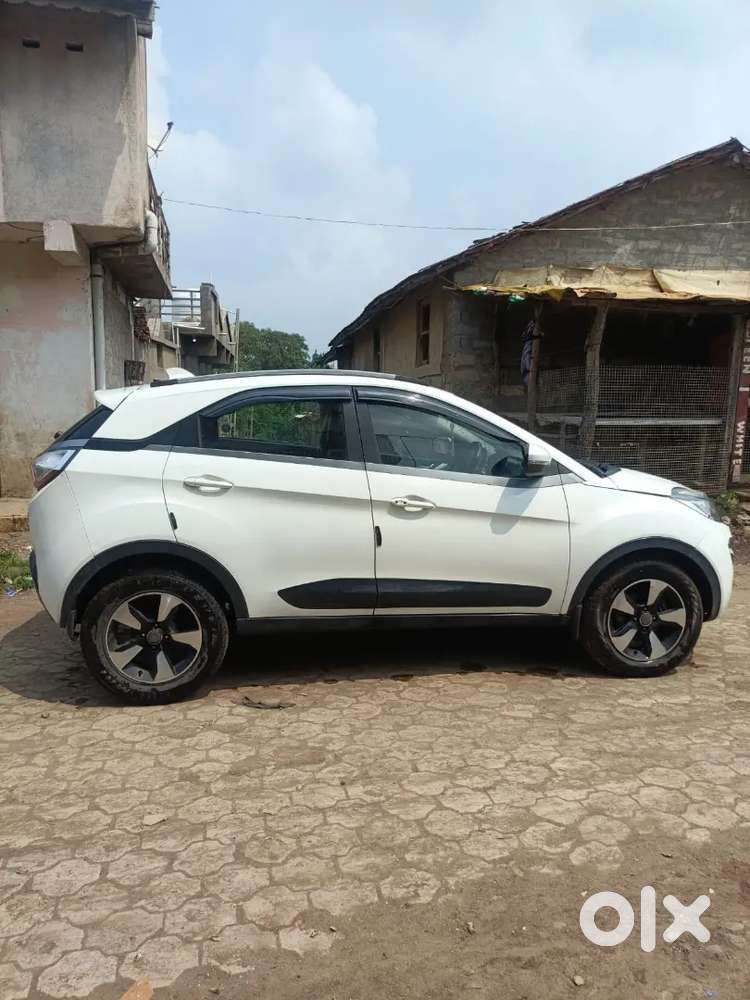 Tata Nexon Diesel Manual Dark 2017 Edition