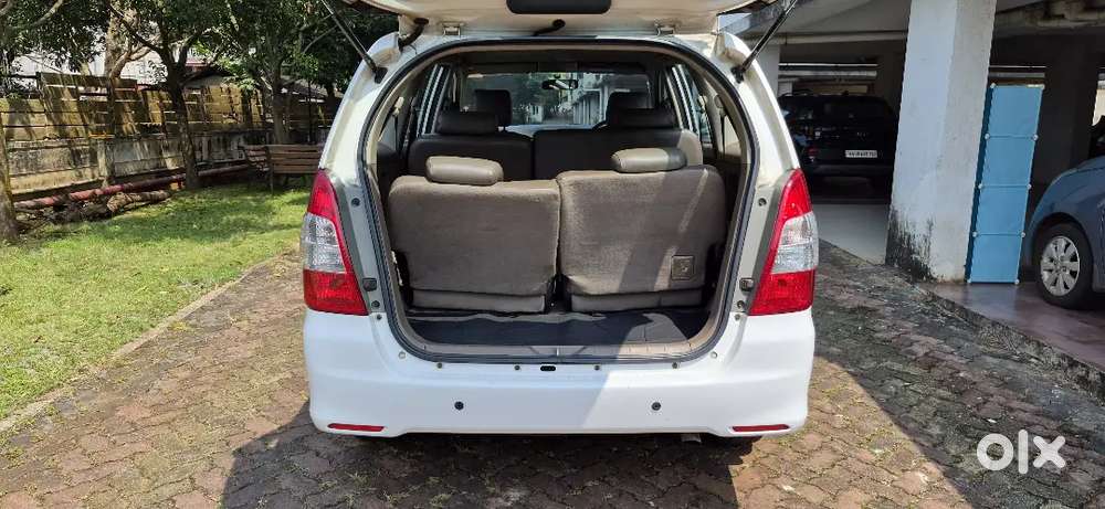 Toyota Innova 2.5 Gx Well Maintained