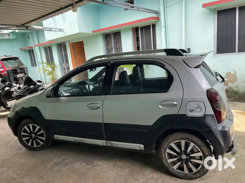 Toyota Etios Cross