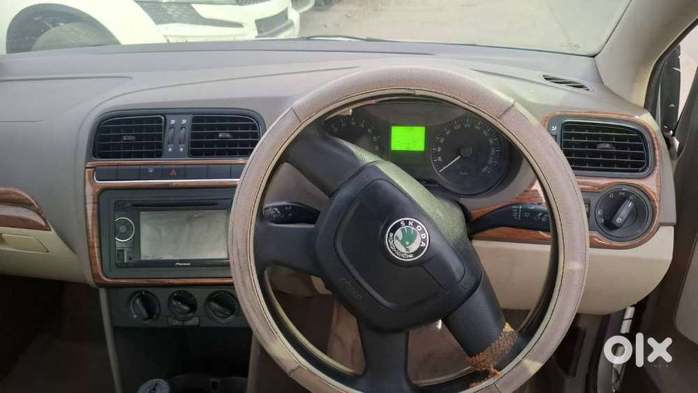 Skoda Rapid 1.6 Mpi Ambition, 2012, Diesel