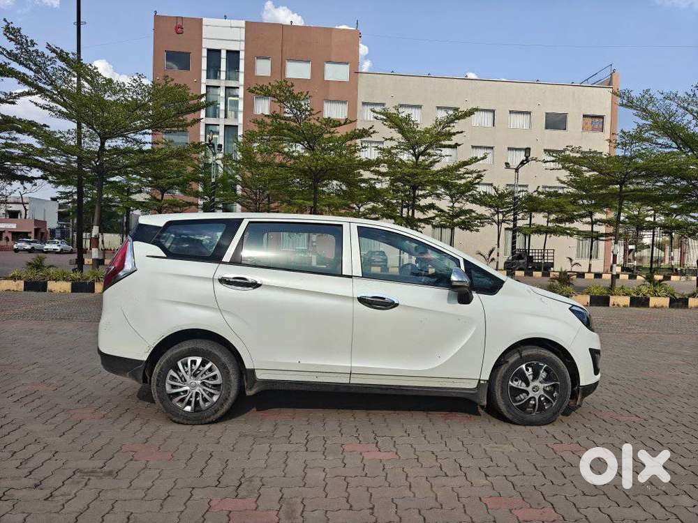 Mahindra Marazzo M2, 2018, Diesel