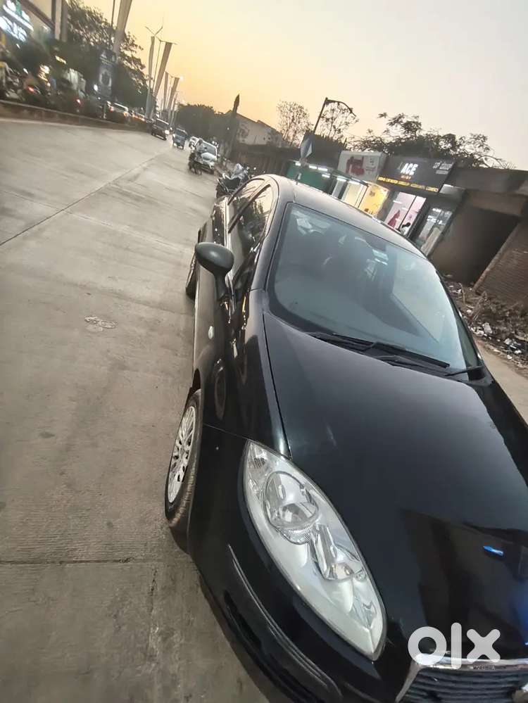 Fiat Linea 2010 Petrol 85000 Km Driven