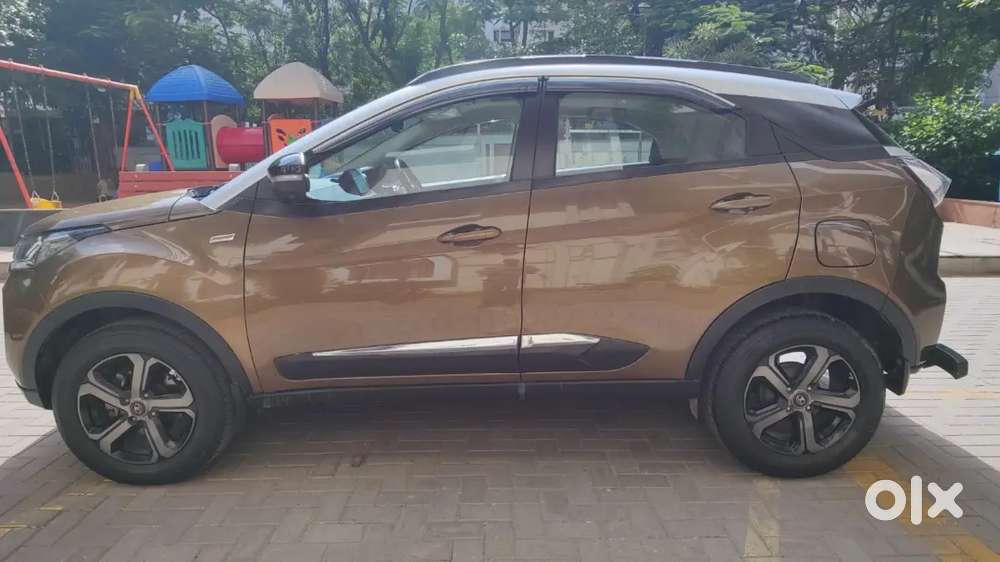 Tata Nexon 1.2  Xza Plus Automatic Premium Jet