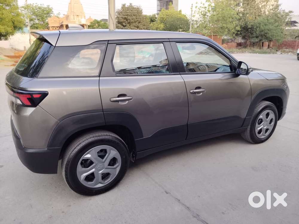 Maruti Suzuki Brezza 1.5 Vxi Smart Hybrid, 2025, Petrol