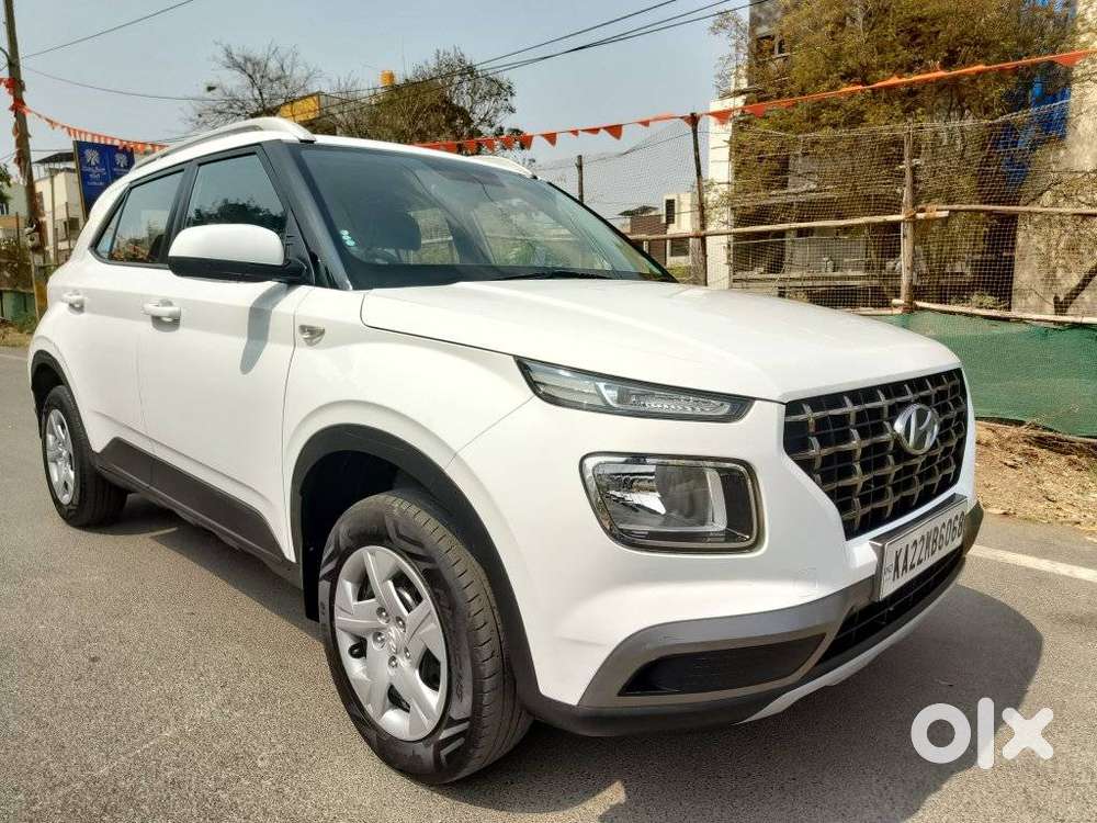 Hyundai Venue 1.2 S Plus, 2019, Petrol