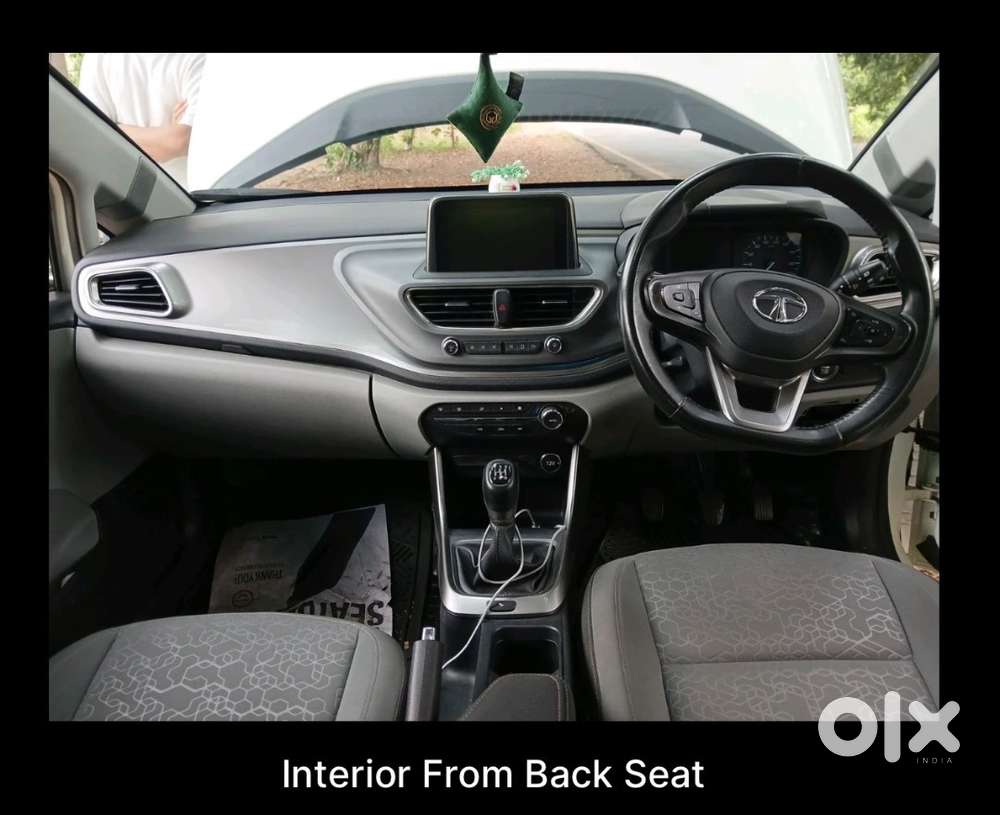 Tata Altroz Xz 1.2 Petrol  Premium Hatchback  Top Variant  5.1l