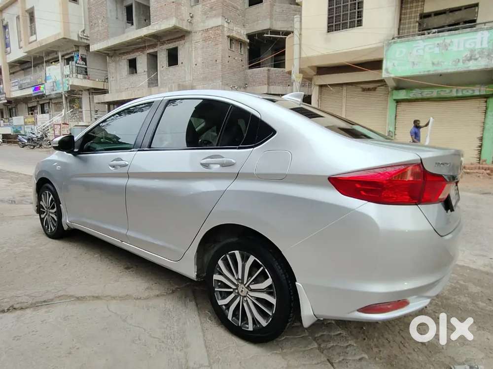 Mileage 24 Kmpl