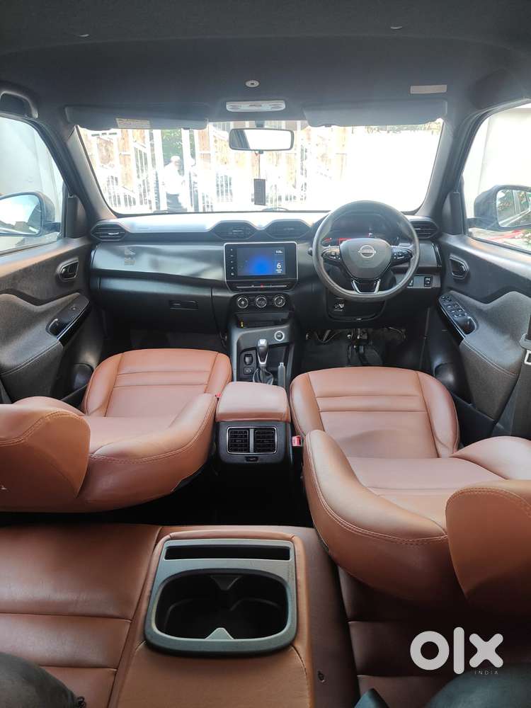 Nissan Magnite Kuro Edition 1.0 Turbo Petrol Cvt, 2023, Petrol