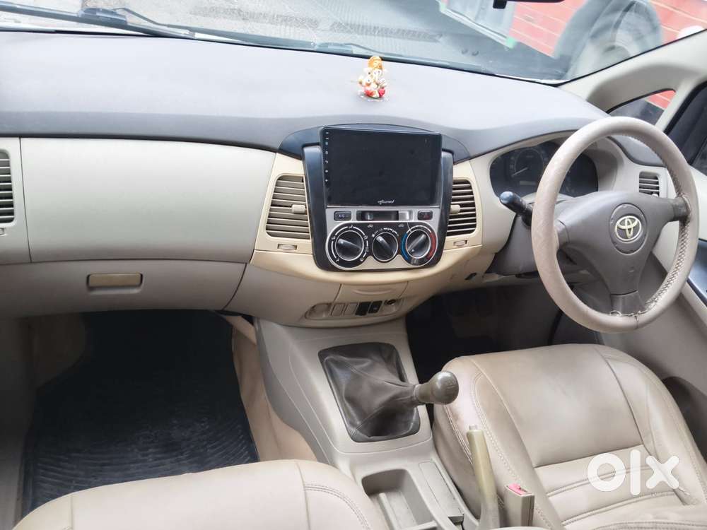 Toyota Innova 2.5 G (diesel) 7 Seater, 2011, Diesel