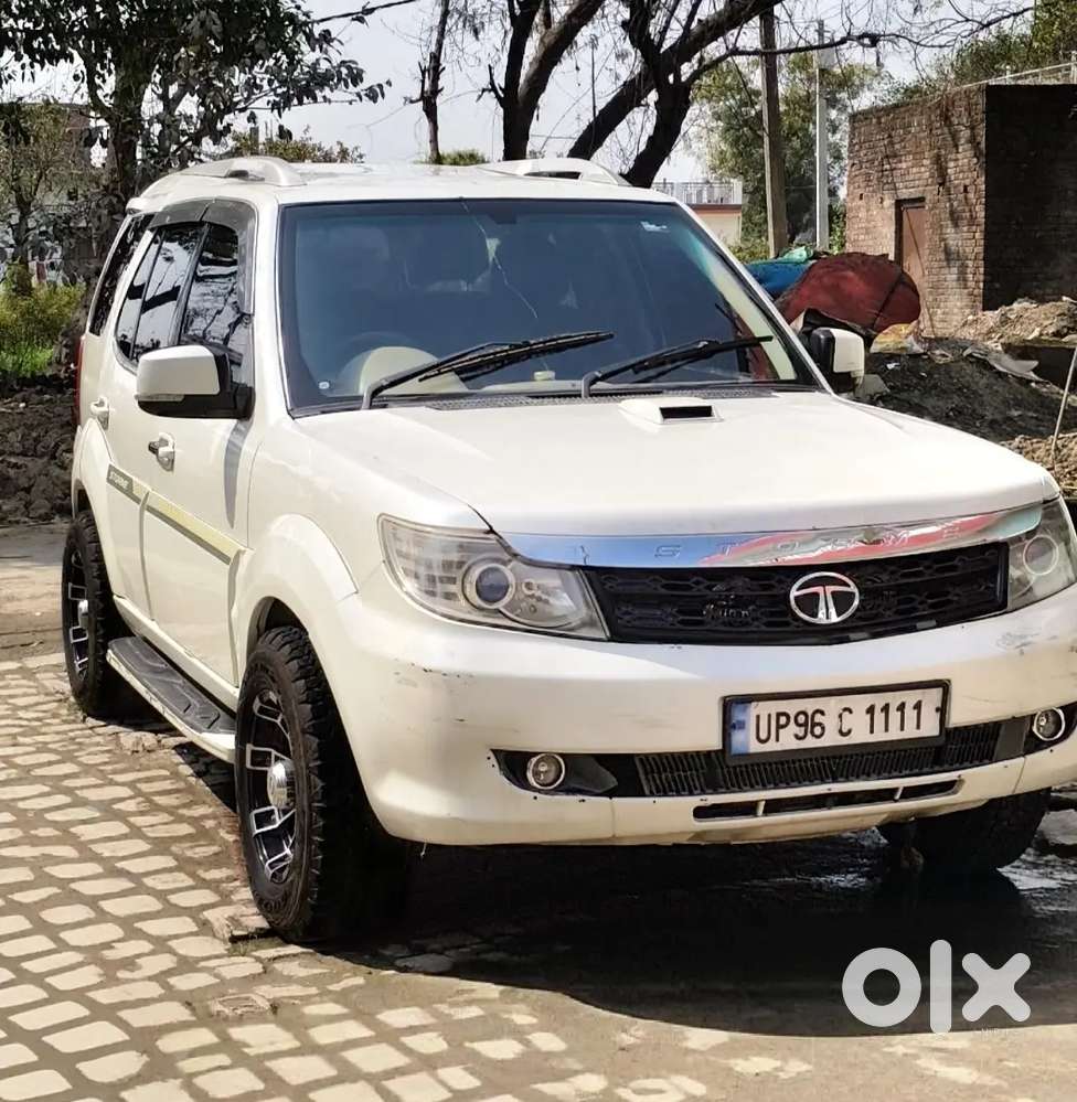 Tata Safari Storme 2013 Diesel 92000 Km Driven