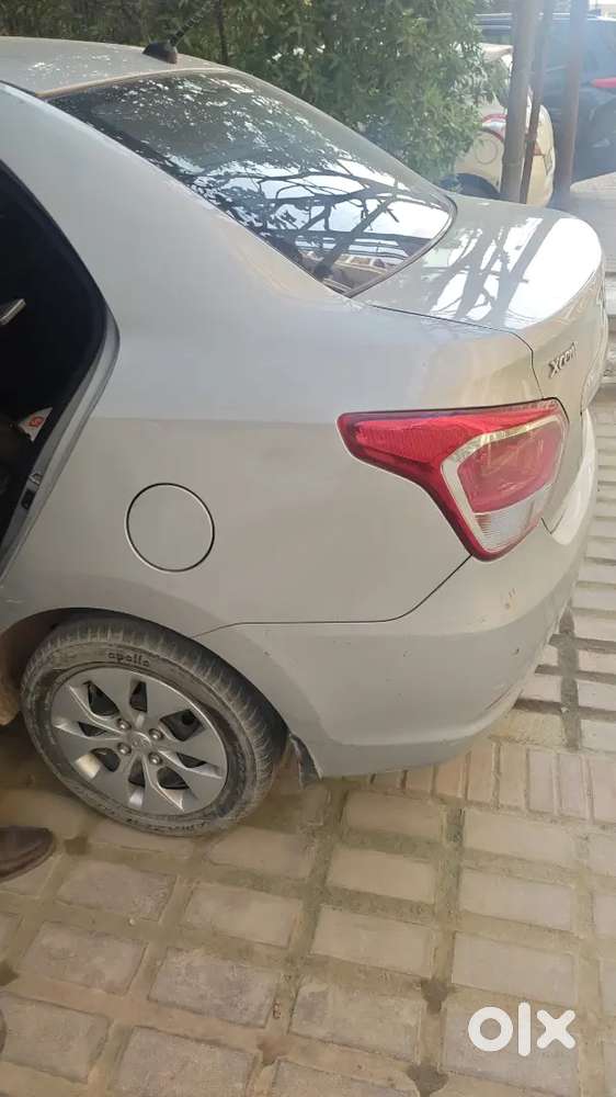 Hyundai Xcent 2015 Petrol 780000 Km Driven