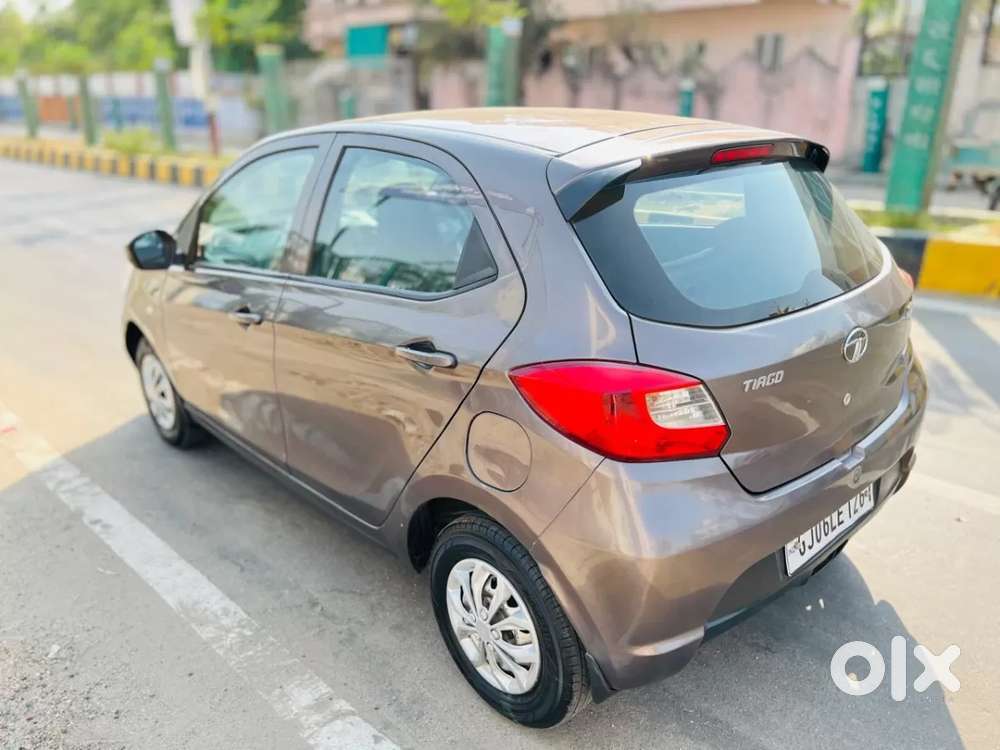 Tata Tiago 1.2 Revotron Xm, 2017, Petrol