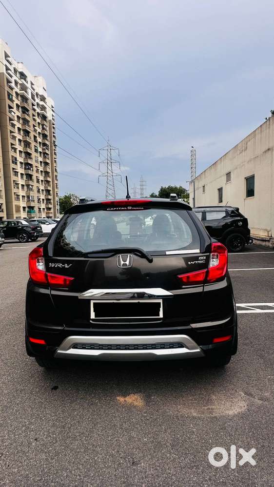 Honda Wr-v 2017 (petrol) — Single Owner, Well Maintained — ₹6.2 Lak