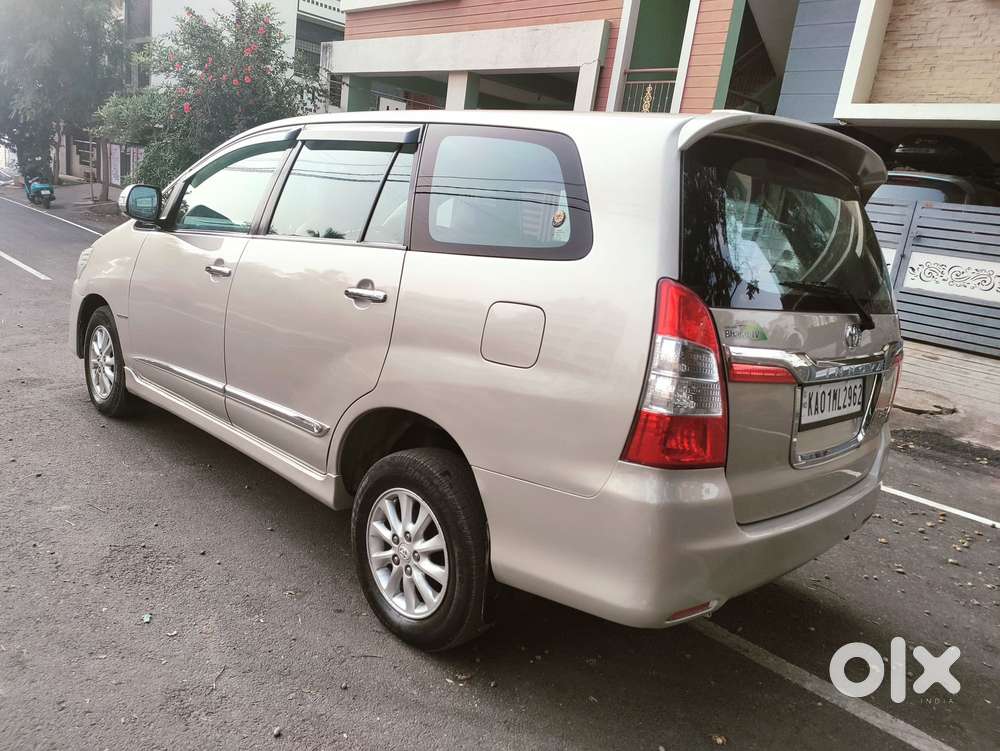 Toyota Innova 2.5 V 8 Str, 2014, Diesel