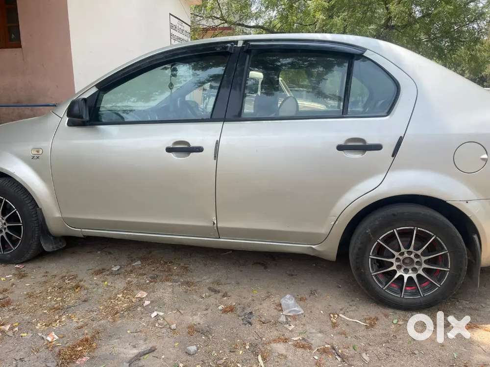 Ford Fiesta 2006 Petrol 180000 Km Driven