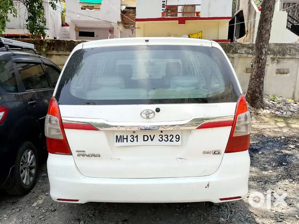 Toyota Innova 2011