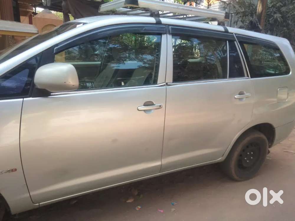 Toyota Urban Cruiser Hyryder 7 Seater 2007