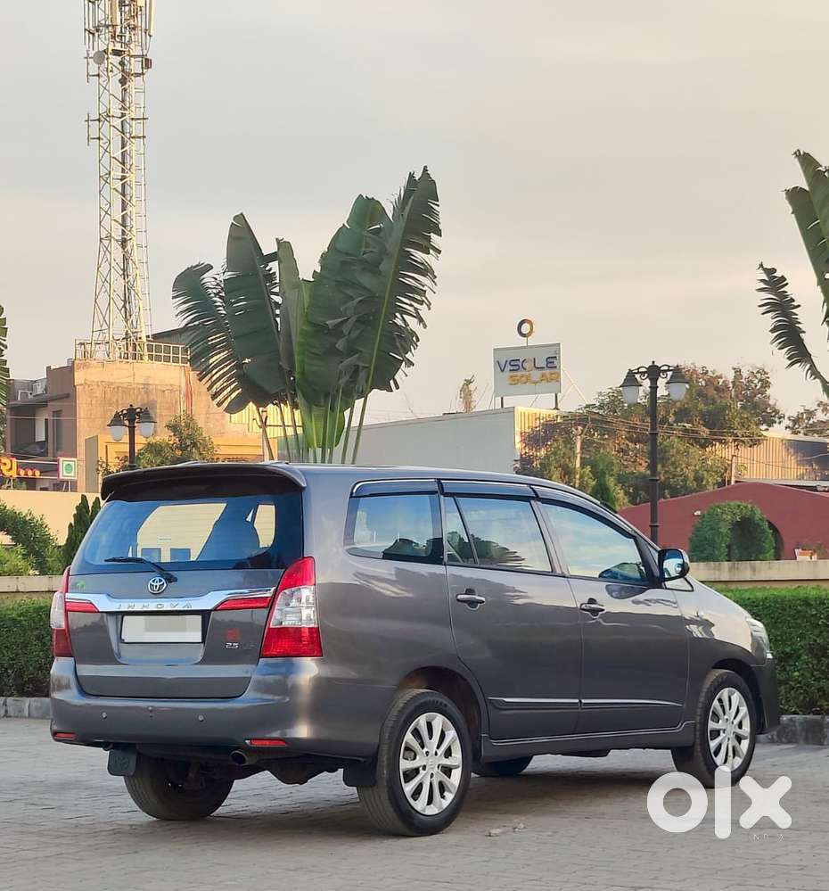 Toyota Innova 2.5 Gx 7 Seater Bs Iv, 2014, Diesel