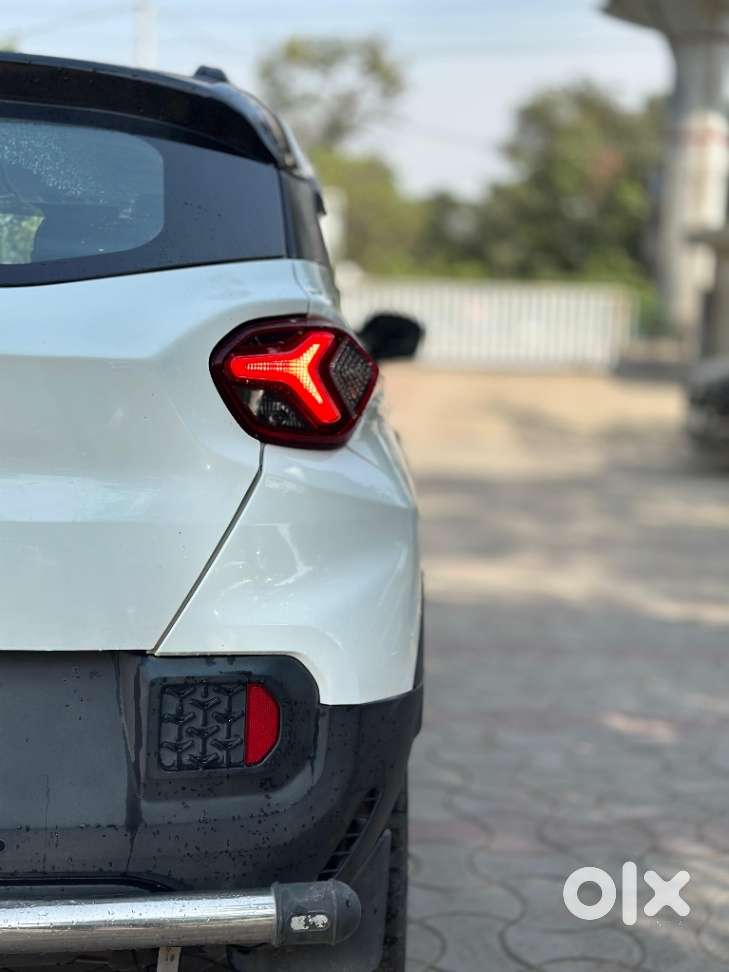 Tata Punch Creative, 2022, Petrol