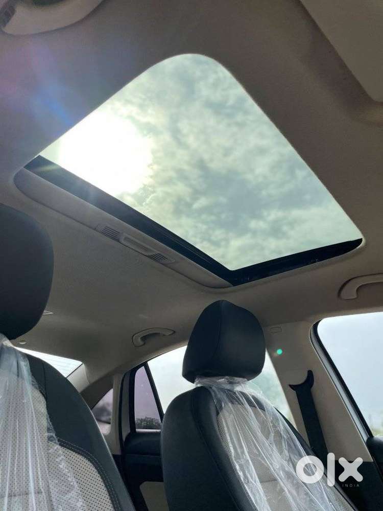 Skoda Slavia 1.5 Tsi Style At, 2023, Petrol