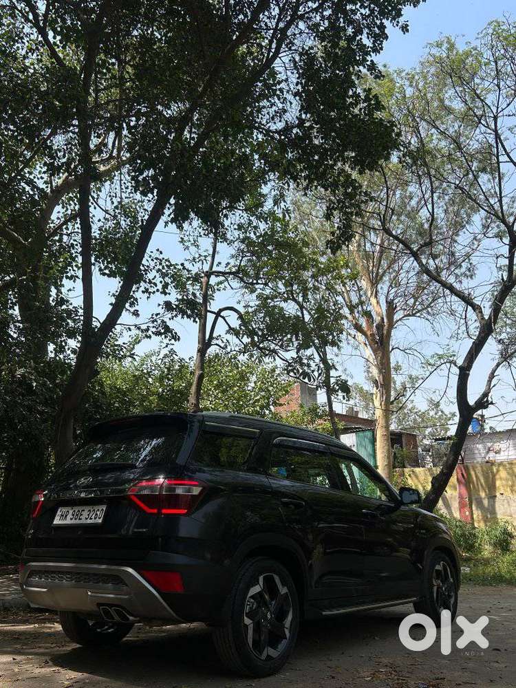 Hyundai Alcazar 2.0 Signature (o) Petrol At 7 Str, 2022, Petrol