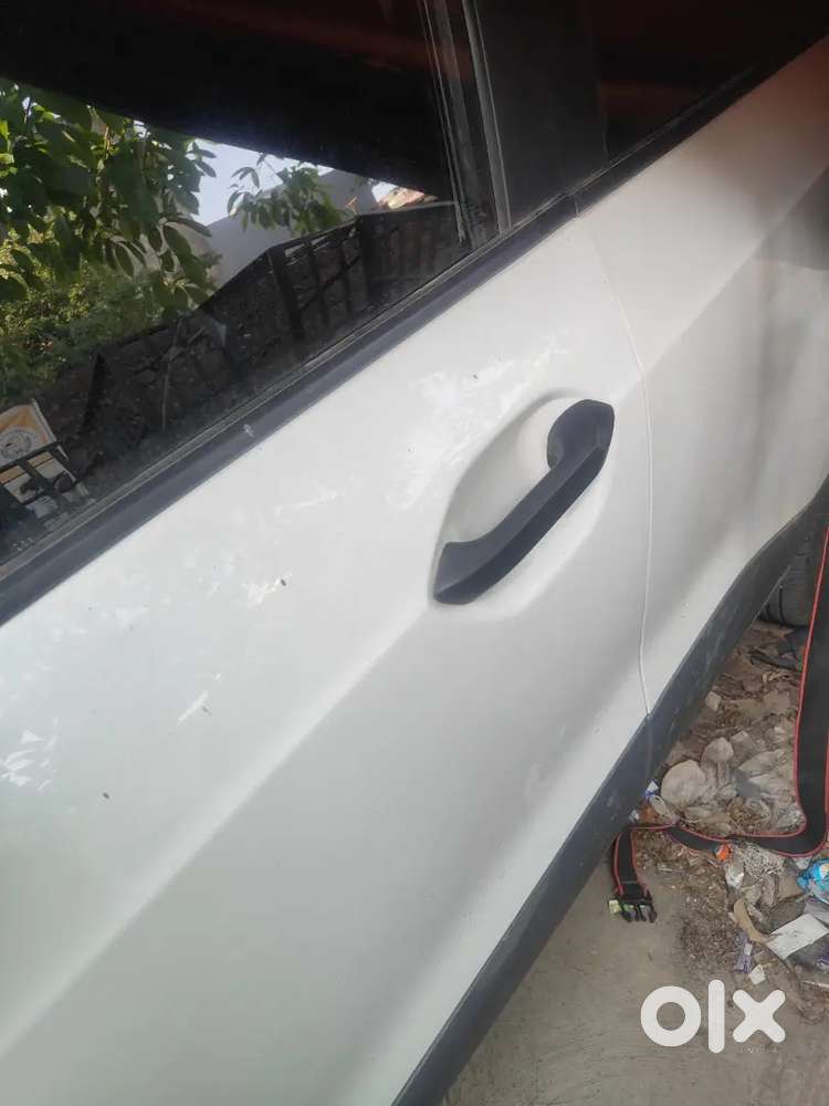 Tata Punch Base Model -central Locking + Speaker Base Tube Display